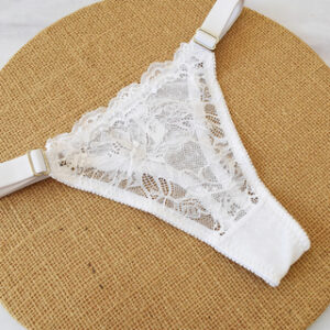 Panty less Snow