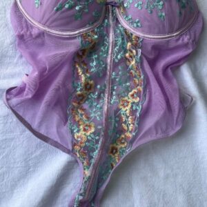 Body bordado